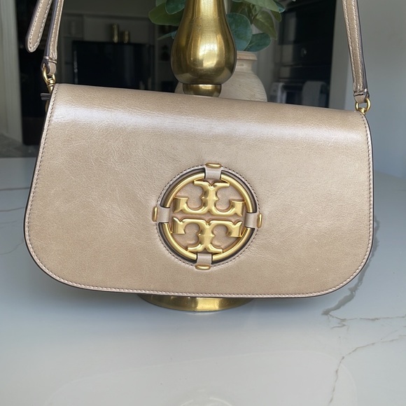 Tory Burch Miller Glazed Leather Clutch - Picture 12 of 16